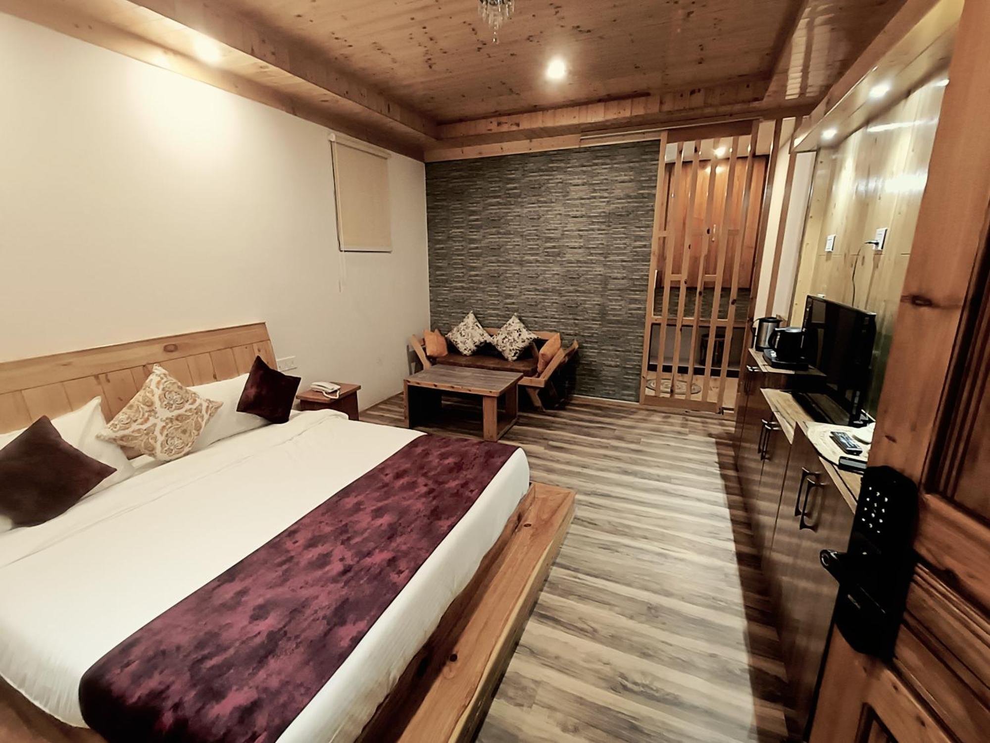 Banjār Trimounts-A Boutique Hotel & Wellnes Center In Tirthan Valley מראה חיצוני תמונה