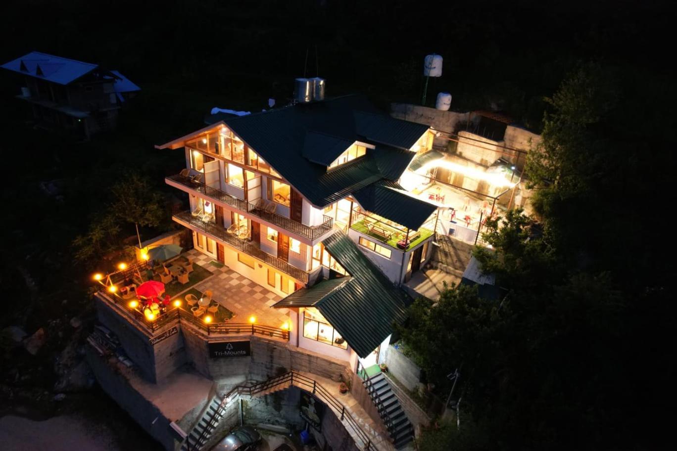 Banjār Trimounts-A Boutique Hotel & Wellnes Center In Tirthan Valley מראה חיצוני תמונה